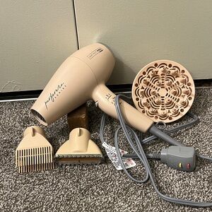 Conair Infinitipro Performa Series Hair Dryer with all attachments